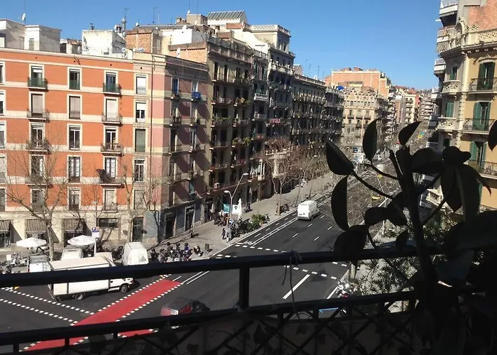 Spacious & Comfortable Flat In Centric Eixample Barcelone