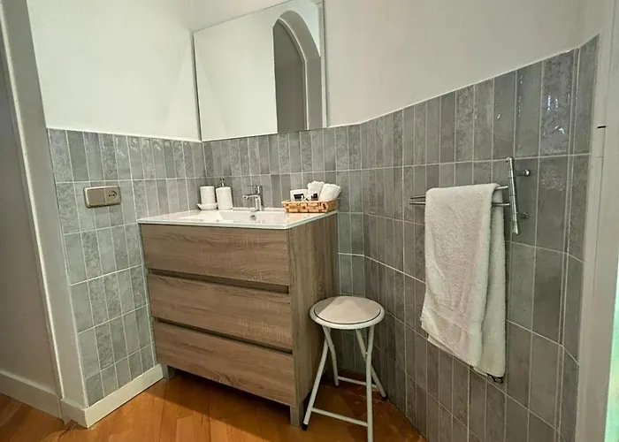 Spacious & Comfortable Flat In Centric Eixample
